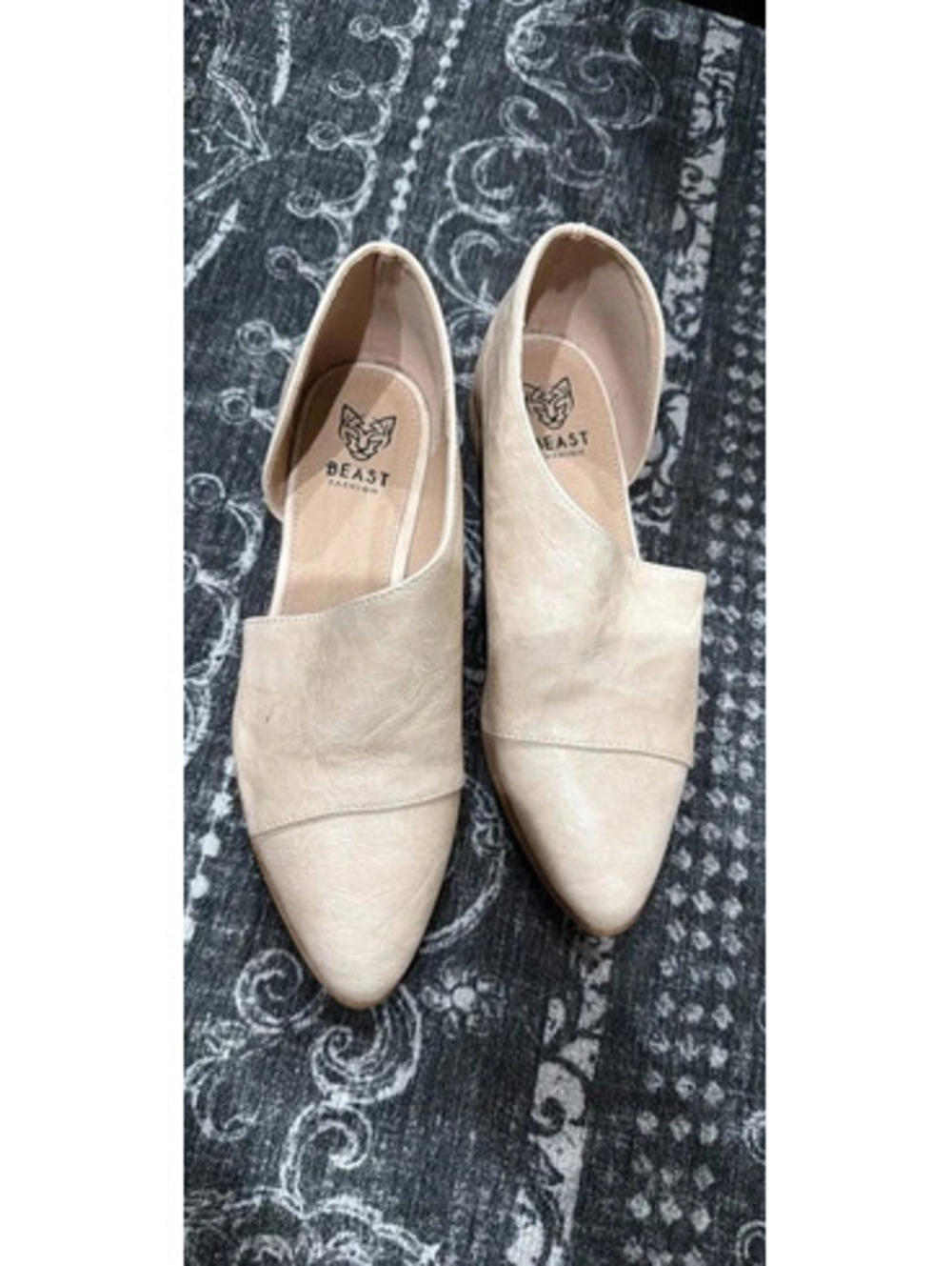 Beast Fashion Pointed Toe Flats